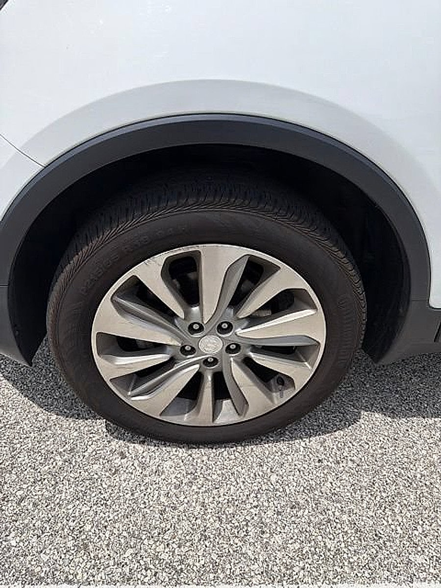 Used 2019 Buick Encore Preferred AWD/4WD image 4