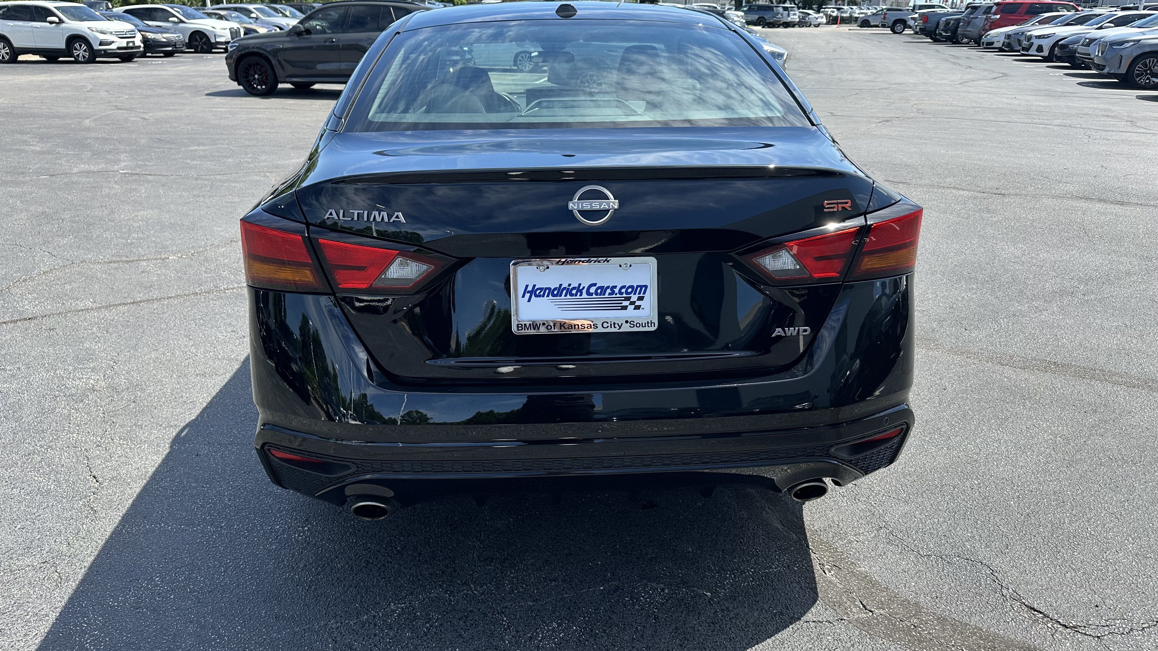 Used 2024 Nissan Altima 2.5 SR w/ SR Premium Package AWD/4WD image 9