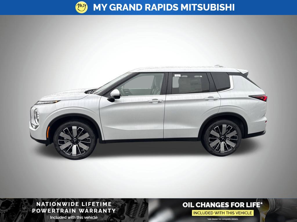 New 2026 Mitsubishi Outlander SE AWD/4WD image 4