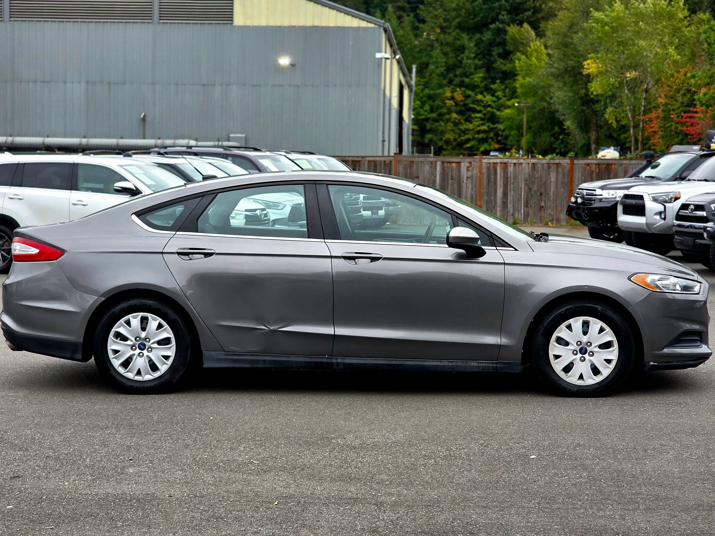 Used 2013 Ford Fusion S FWD image 15