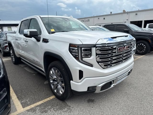 Used 2022 GMC Sierra 1500 Denali w/ Denali Reserve Package AWD/4WD image 6