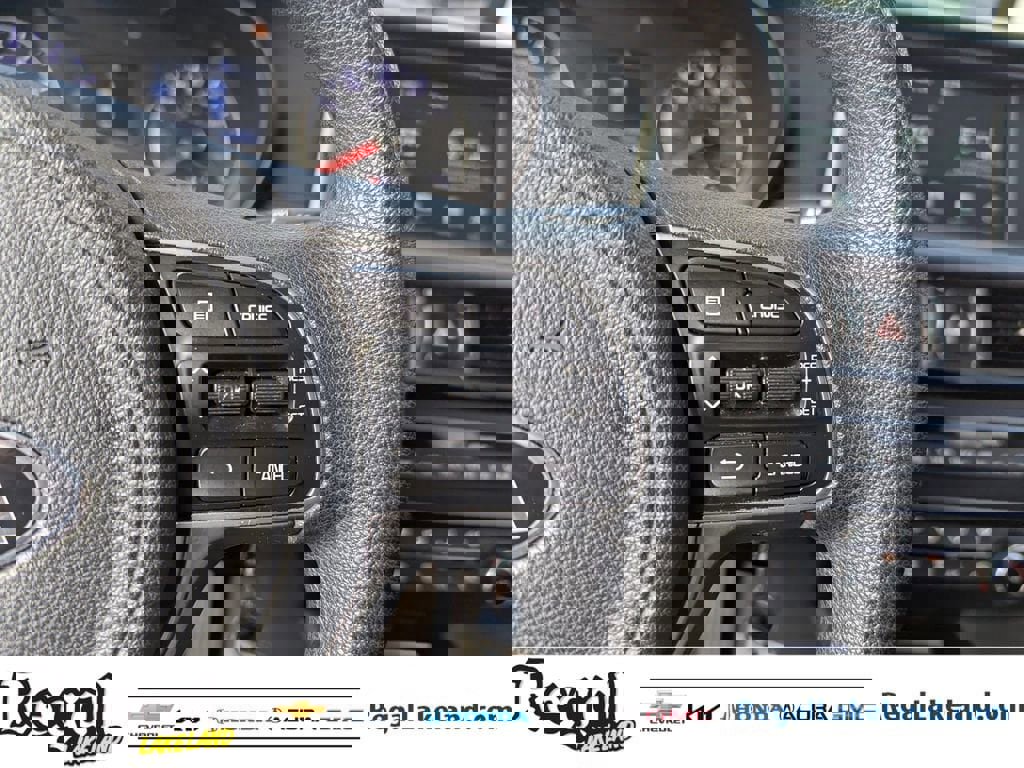 Used 2018 Kia Optima LX w/ 17" Alloy Wheels Package image 25