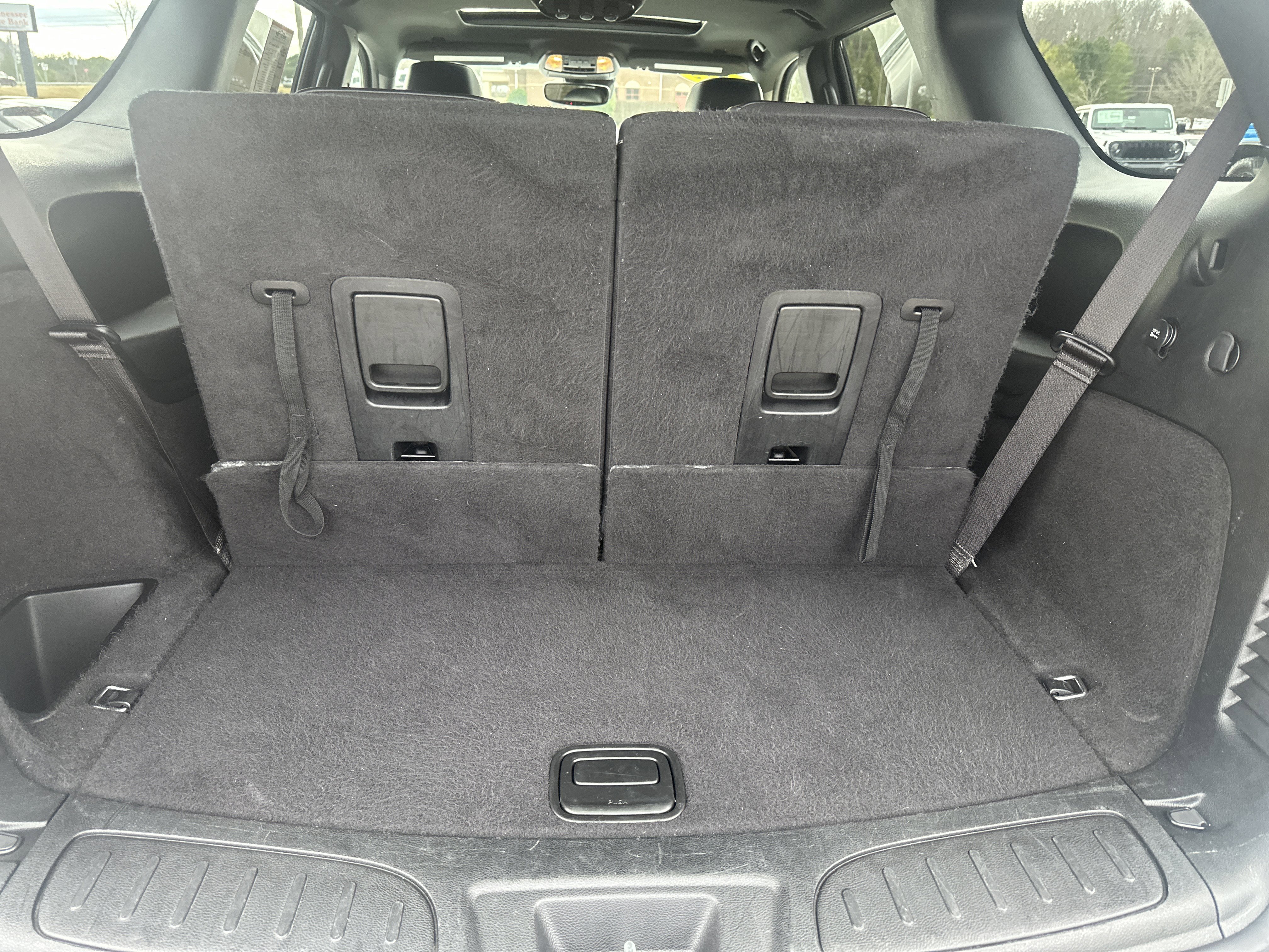 Used 2023 Dodge Durango GT image 23