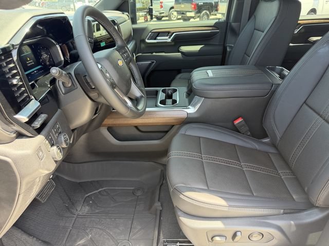New 2026 Chevrolet Silverado 3500 High Country w/ High Country Premium Package AWD/4WD image 22