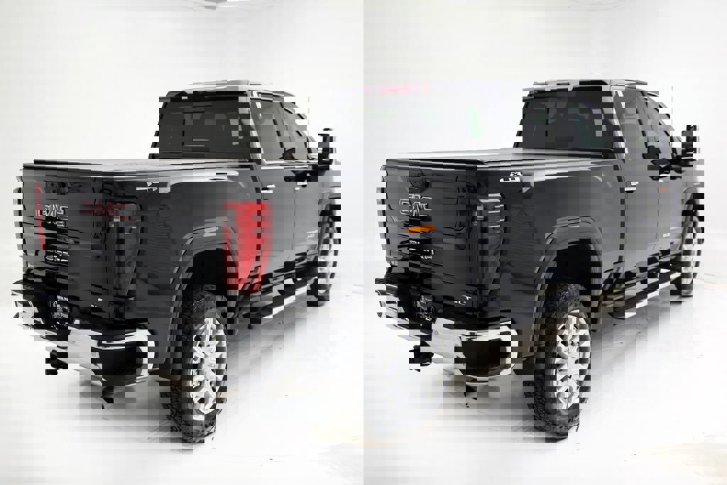 Used 2024 GMC Sierra 2500 SLT w/ SLT Premium Package image 10