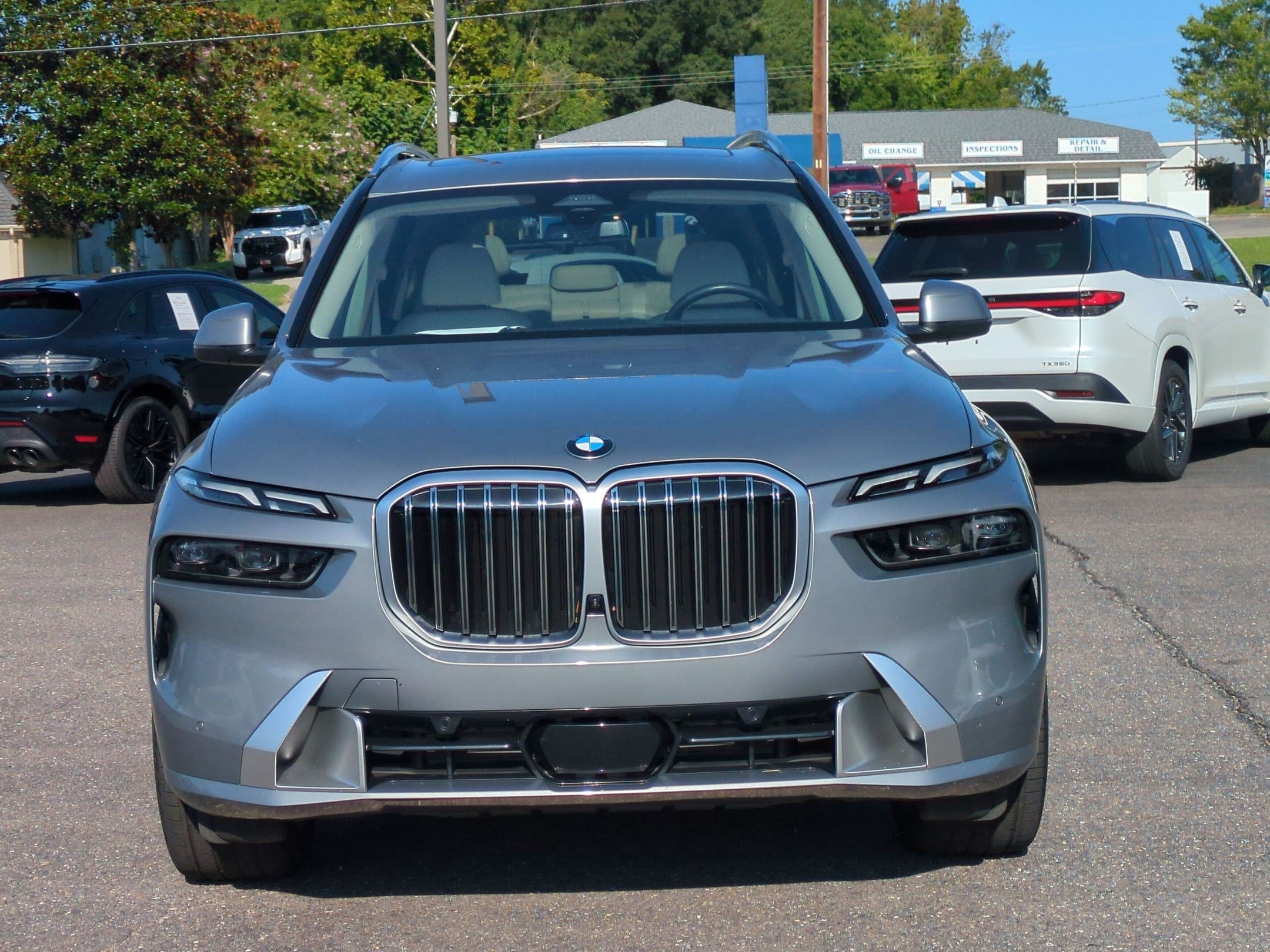 Used 2025 BMW X7 xDrive40i w/ Executive Package AWD/4WD image 8