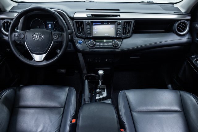 Used 2017 Toyota RAV4 Limited image 20