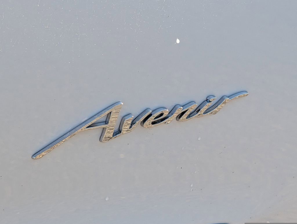 Used 2024 Buick Enclave Avenir w/ Avenir Technology Package AWD/4WD image 16