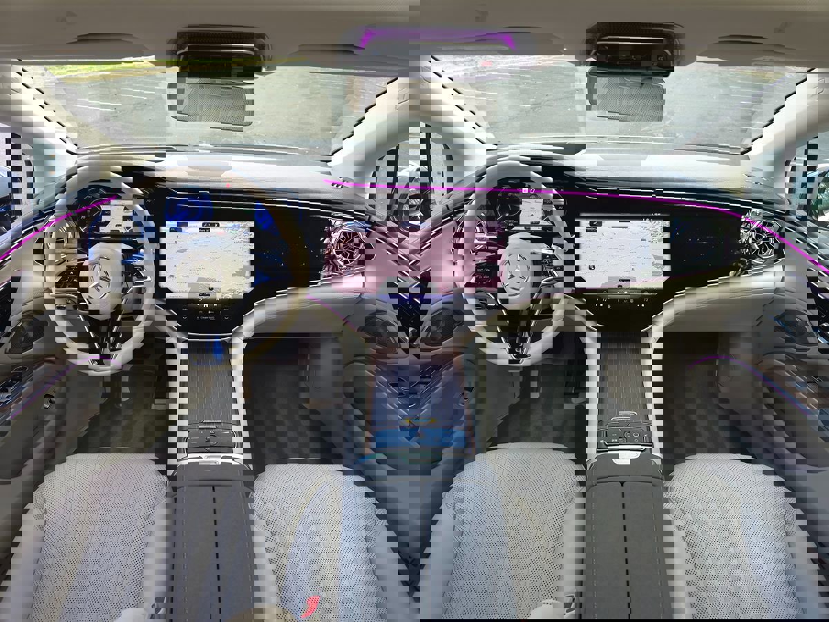 Used 2023 Mercedes-Benz EQS 580 4MATIC Sedan image 10