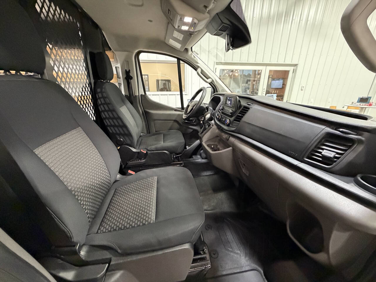 Used 2024 Ford Transit 250 Low Roof w/ Exterior Upgrade Package image 29