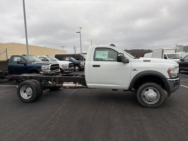 New 2024 RAM 5500 Tradesman image 2