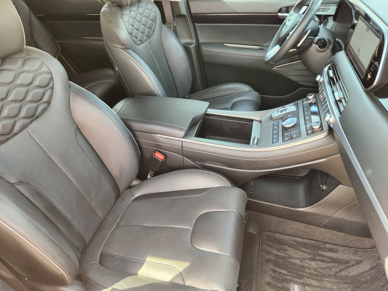 Used 2022 Hyundai Palisade Limited w/ Cargo Package FWD image 14