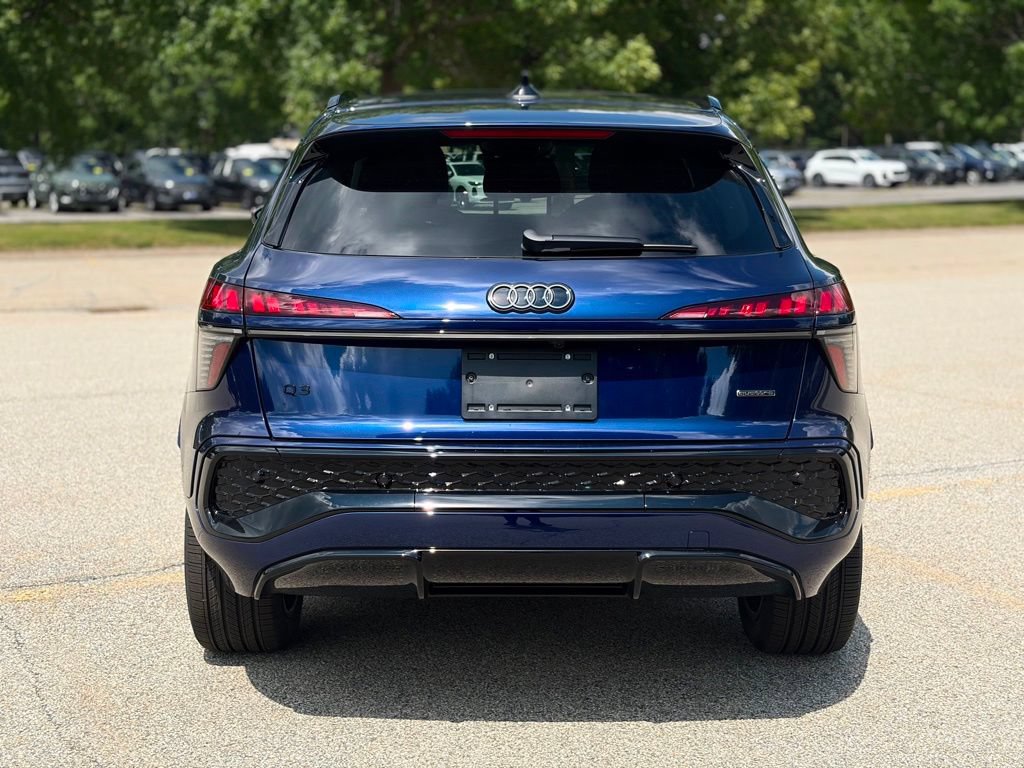 New 2026 Audi Q3 quattro 2.0T AWD/4WD image 5
