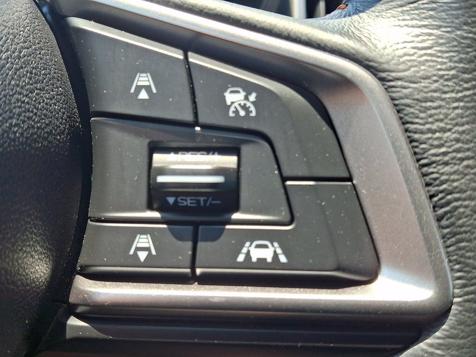 Used 2018 Subaru Crosstrek 2.0i Limited AWD/4WD image 22