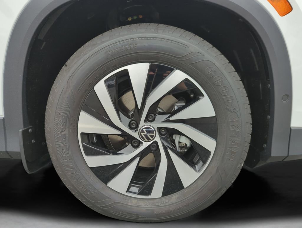 New 2026 Volkswagen Tiguan S image 42