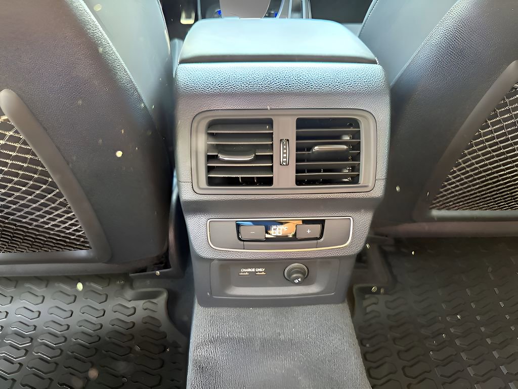 Used 2024 Audi SQ5 Premium Plus image 23