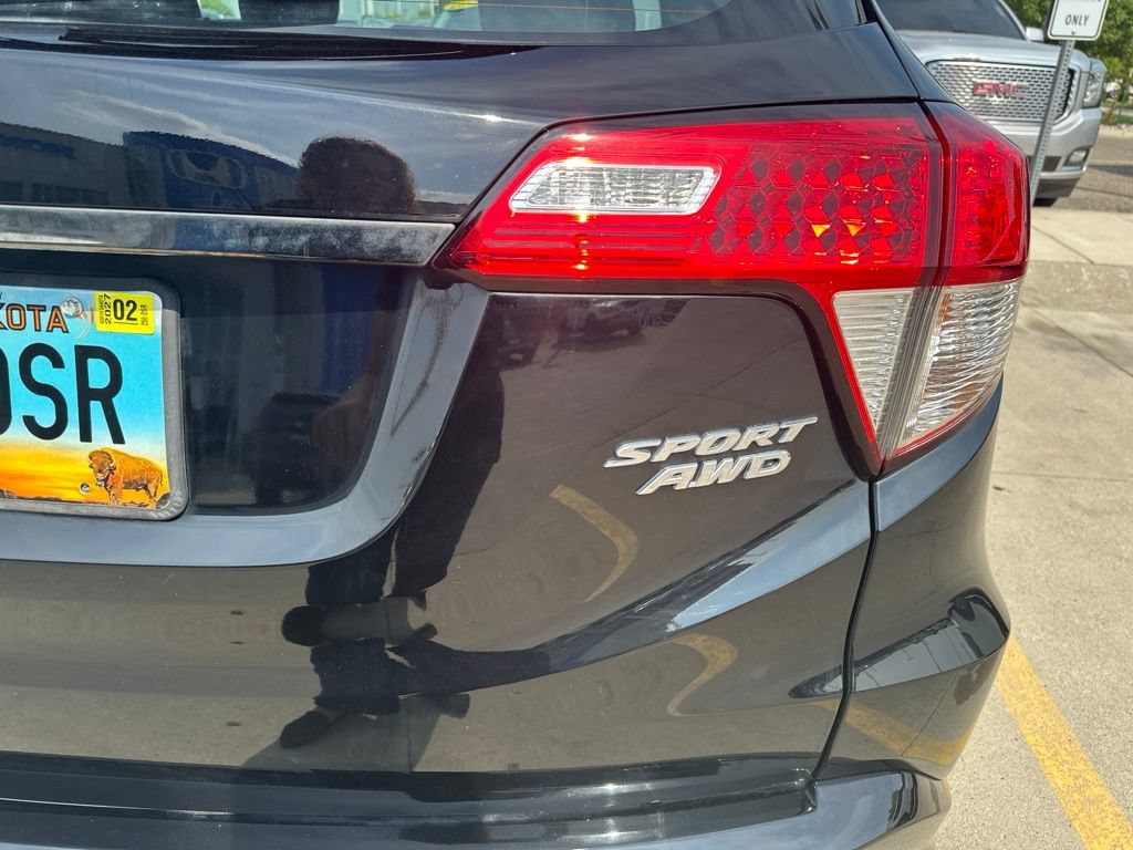 Used 2020 Honda HR-V Sport image 16