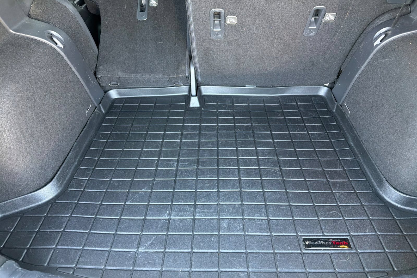 Used 2020 Nissan Kicks SR w/ SR Premium Package FWD image 14