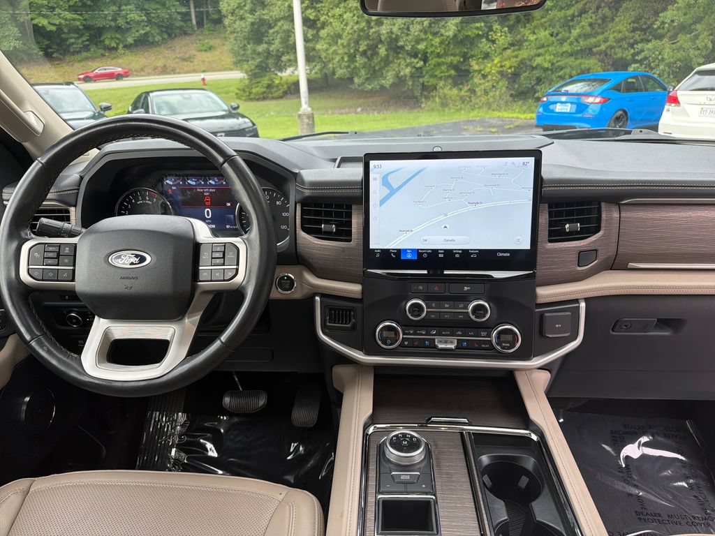 Used 2024 Ford Expedition Limited RWD image 24