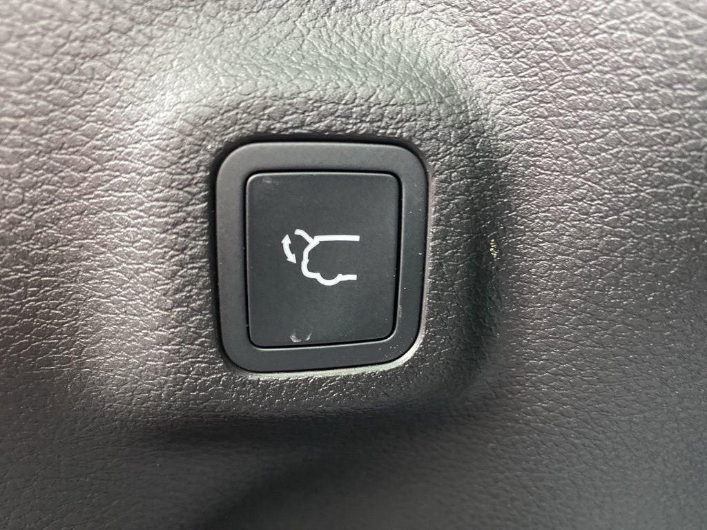 New 2026 Jeep Compass Latitude image 17