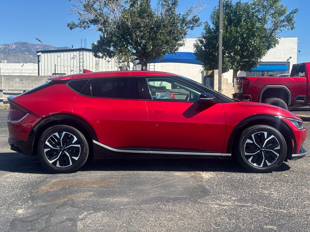 Used 2023 Kia EV6 Wind RWD image 7