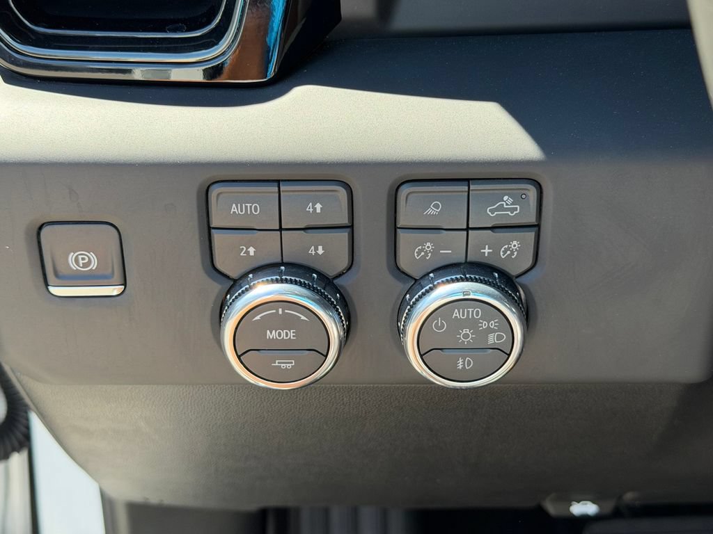 Used 2026 GMC Sierra 1500 AT4 AWD/4WD image 11
