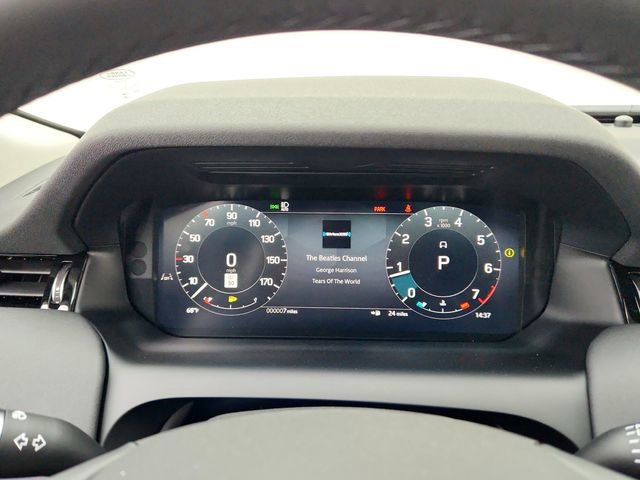 Certified 2025 Land Rover Discovery Sport S image 25