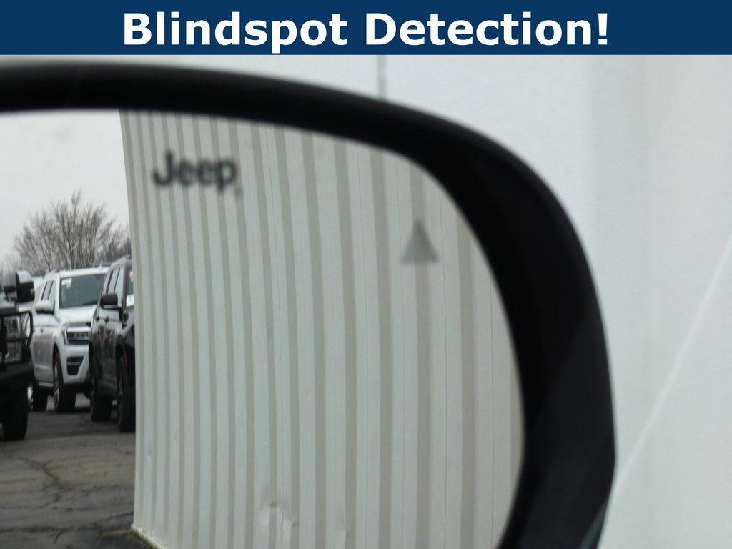 Used 2023 Jeep Compass Limited image 19