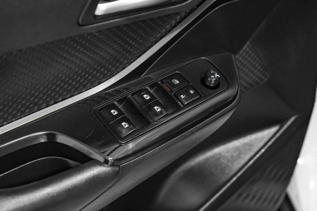 Used 2019 Toyota C-HR LE image 39