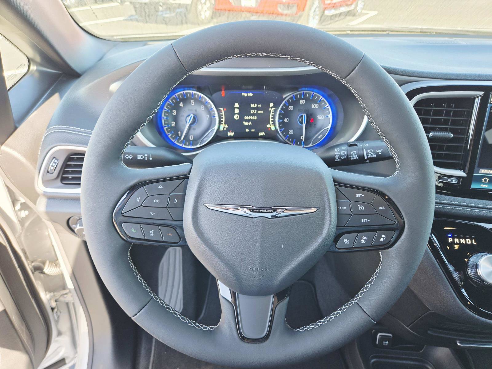 New 2026 Chrysler Pacifica Select image 20