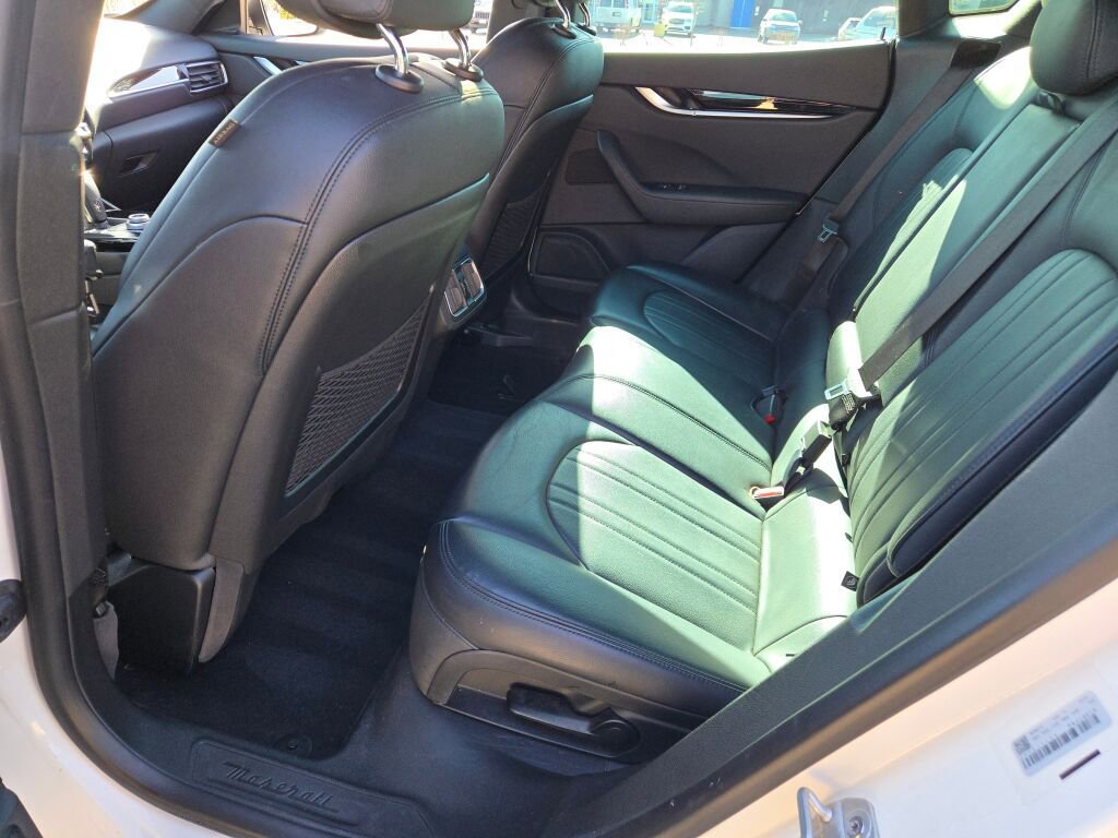 Used 2023 Maserati Levante Modena AWD/4WD image 22