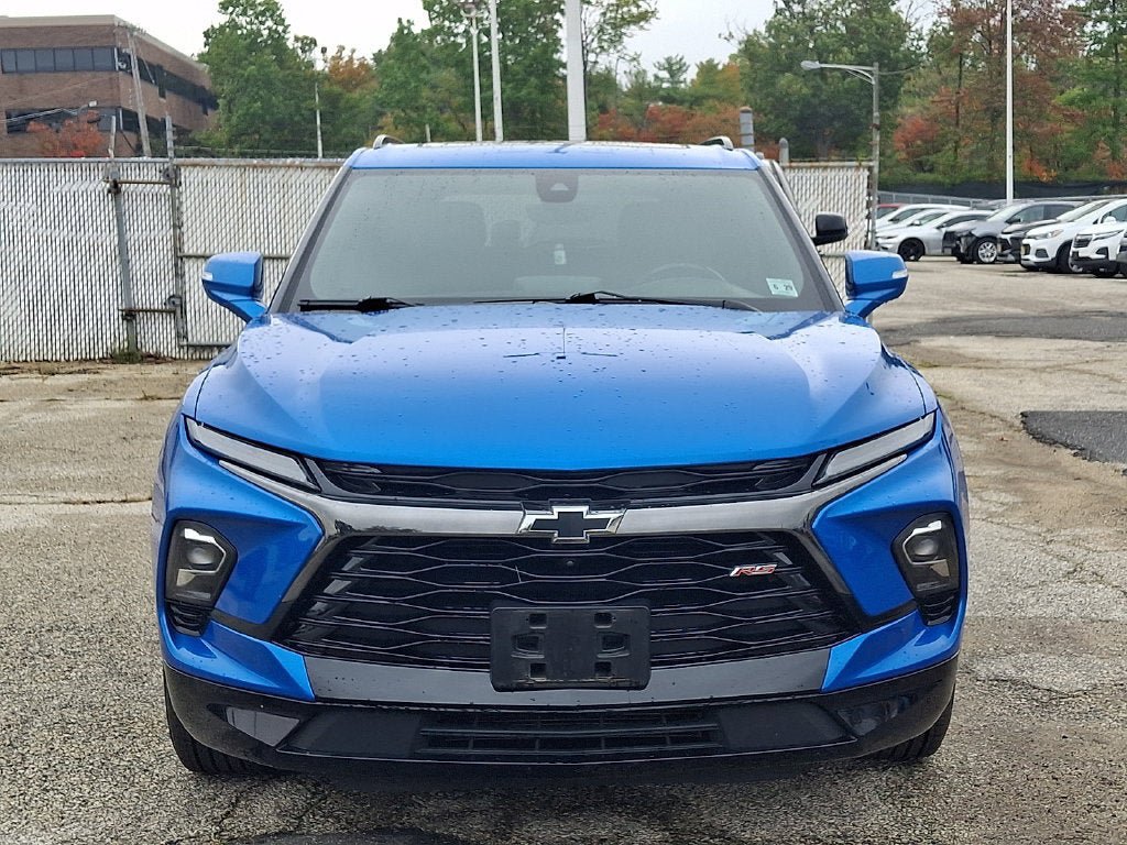 Used 2024 Chevrolet Blazer RS w/ Driver Confidence II Package FWD image 3