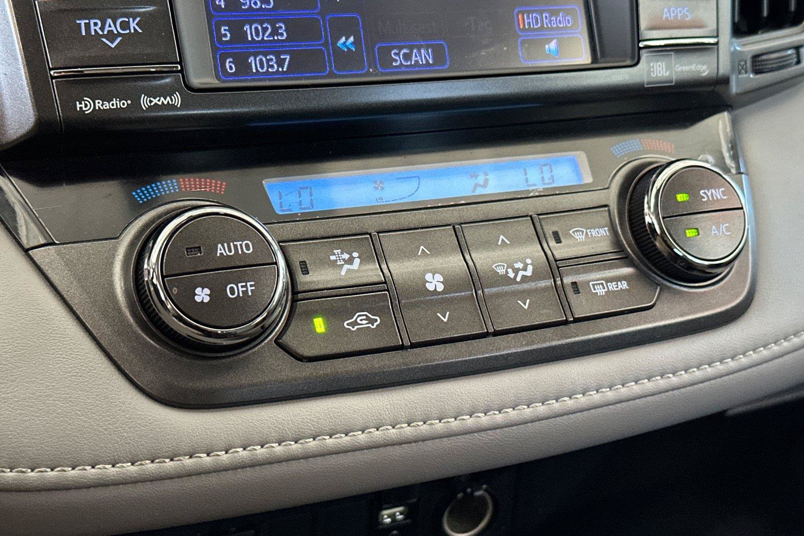 Used 2013 Toyota RAV4 Limited AWD/4WD image 20
