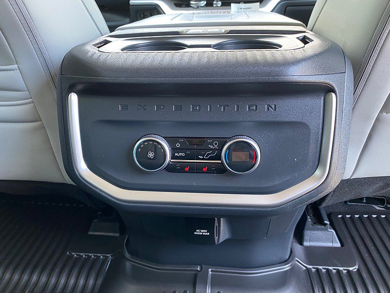 Certified 2025 Ford Expedition Platinum AWD/4WD image 39
