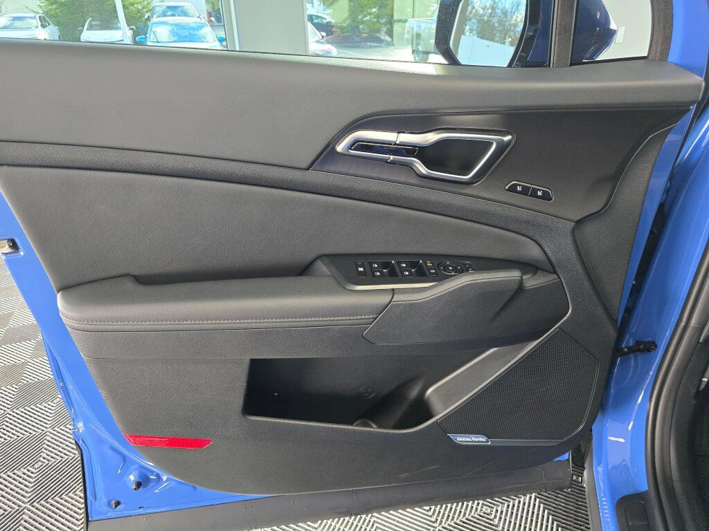 Used 2026 Kia Sportage SX image 19