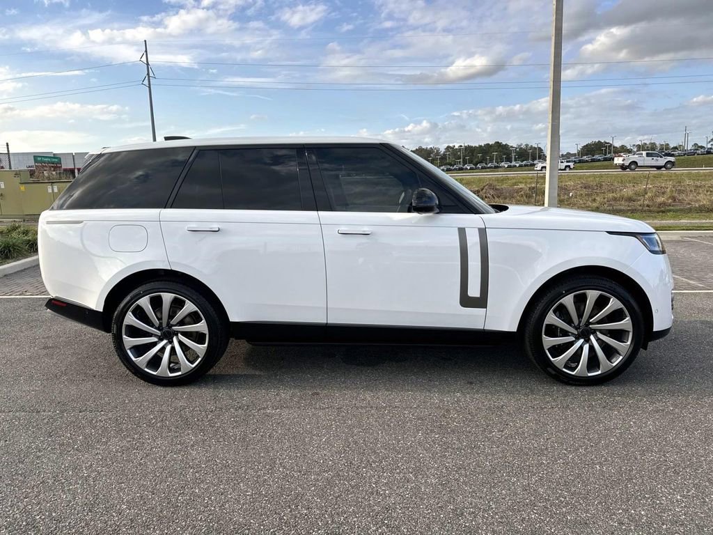 New 2026 Land Rover Range Rover SE AWD/4WD image 5