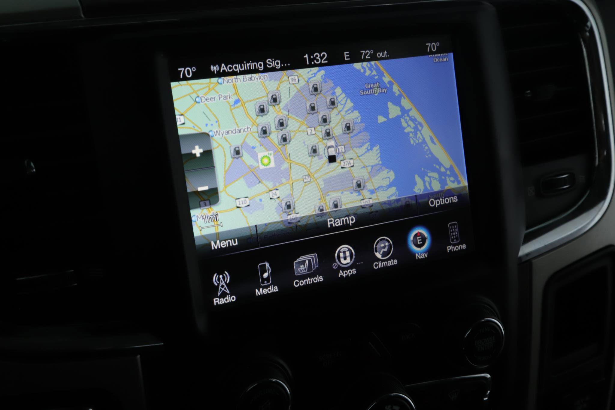 Used 2017 RAM 1500 Laramie w/ Convenience Group image 12