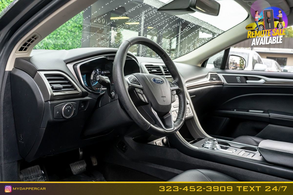 Used 2020 Ford Fusion SEL image 11