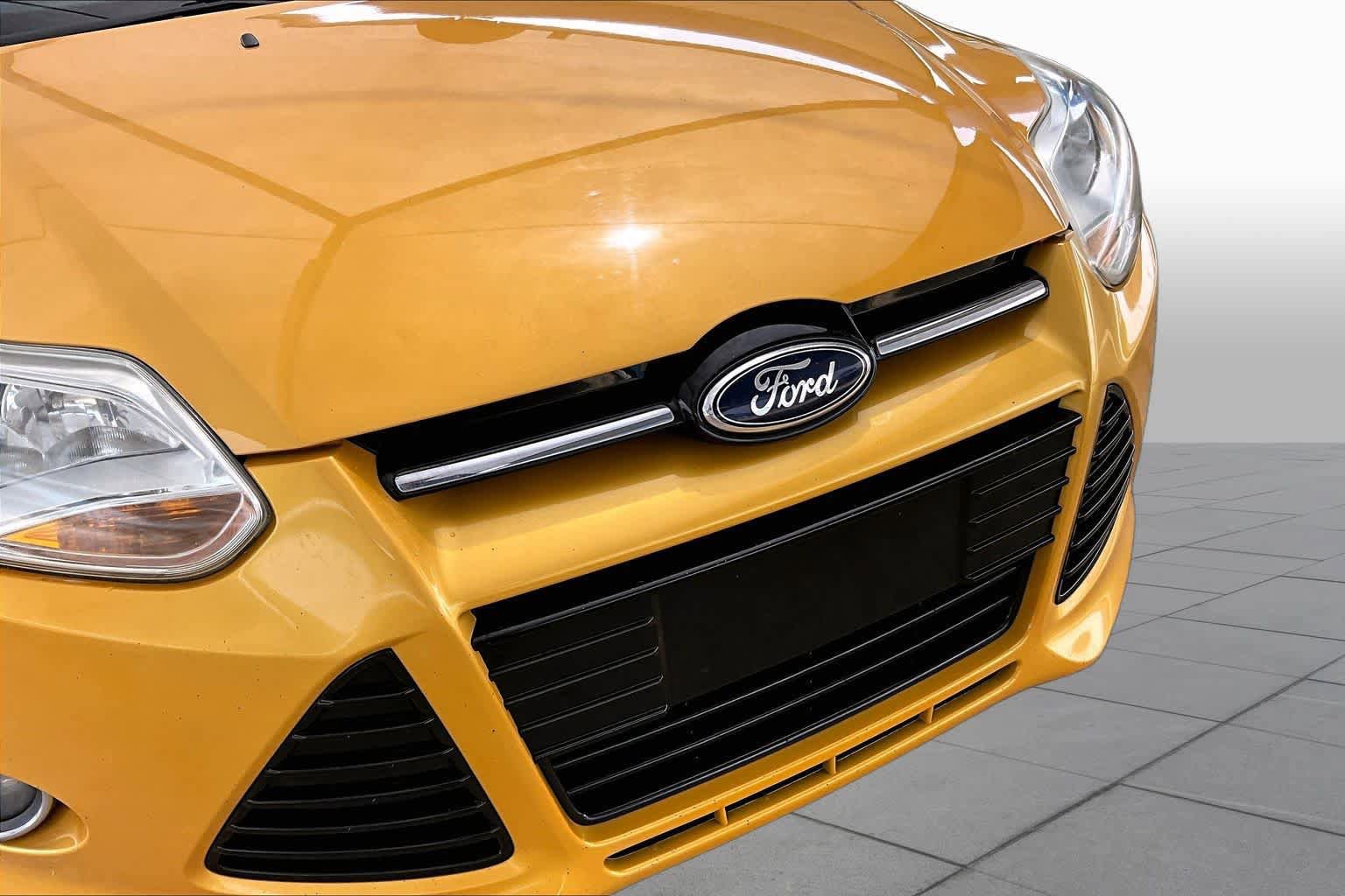 Used 2012 Ford Focus SE FWD image 30