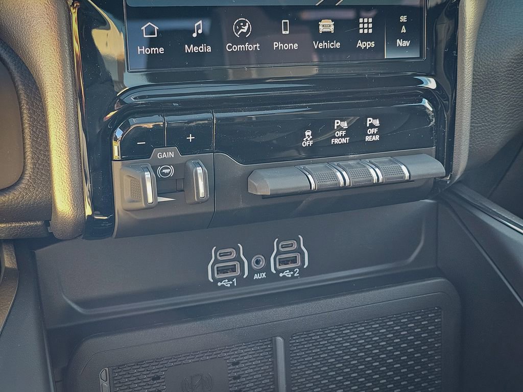 New 2026 RAM 1500 Laramie AWD/4WD image 30