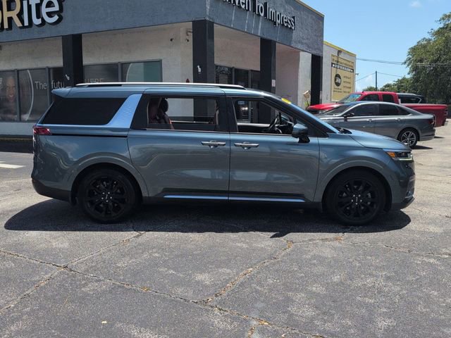 Used 2022 Kia Carnival SX FWD image 4
