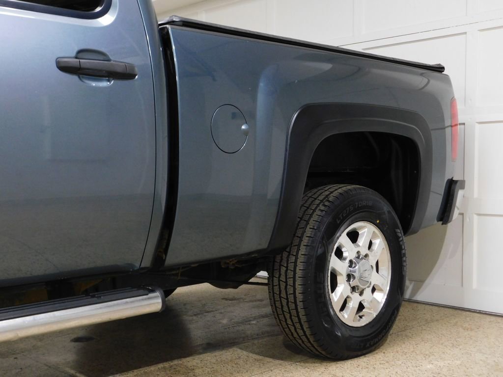 Used 2011 Chevrolet Silverado 2500 LT w/ Interior Plus Package AWD/4WD image 27