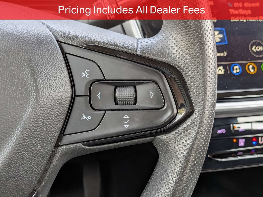 Used 2023 Chevrolet Bolt EUV LT FWD image 26