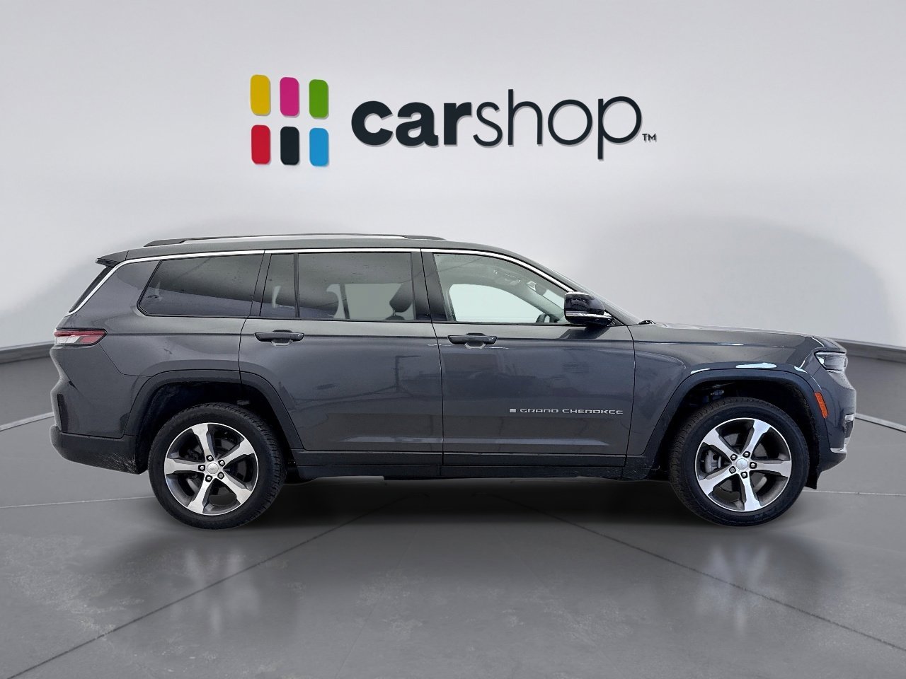 Used 2023 Jeep Grand Cherokee L Limited w/ Trailer Tow Group (B) AWD/4WD image 6
