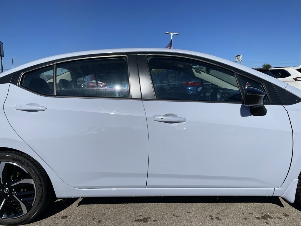 Used 2023 Nissan Versa SR w/ Electronics Package image 28