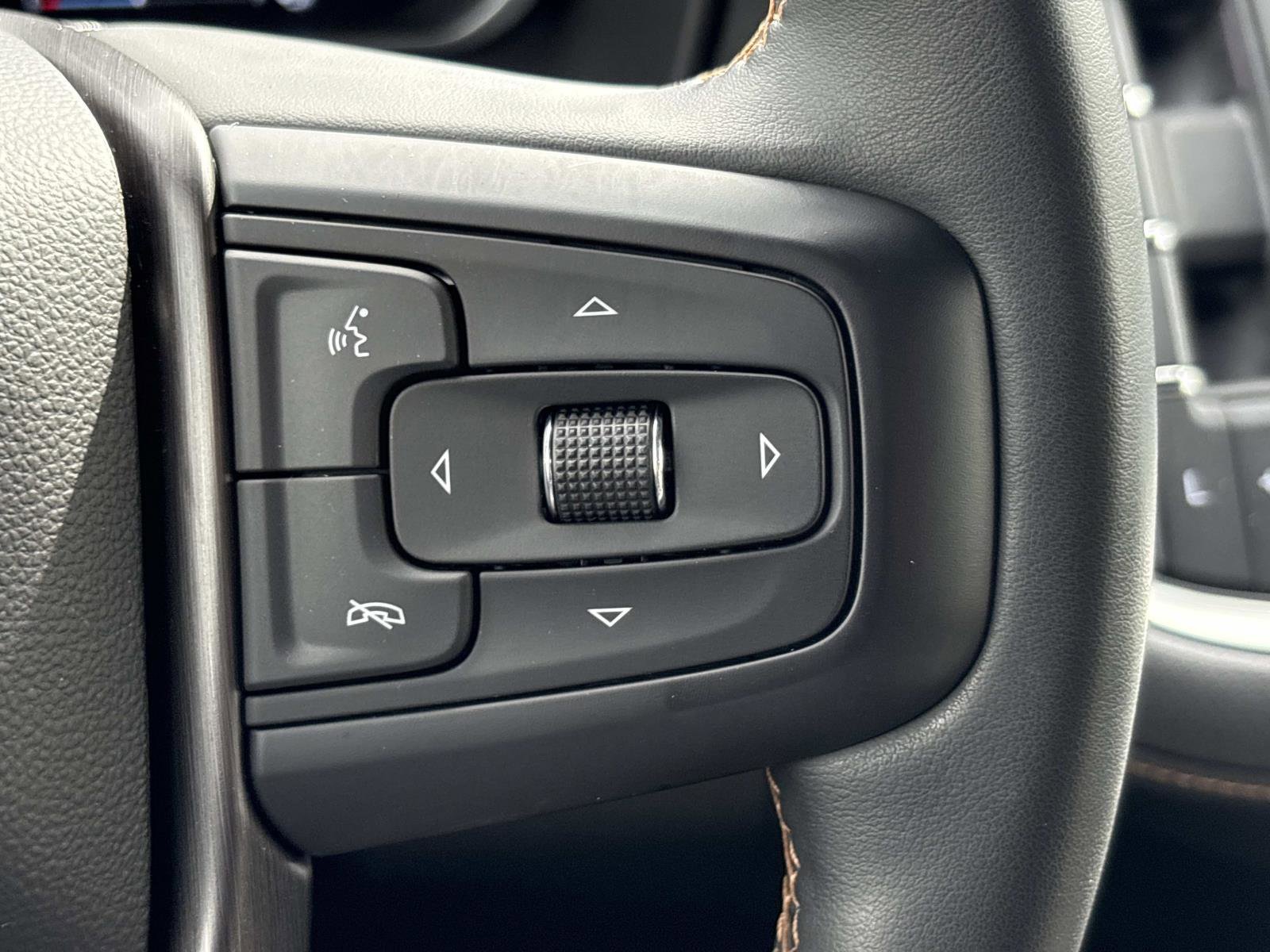 Certified 2023 GMC Yukon AT4 image 18