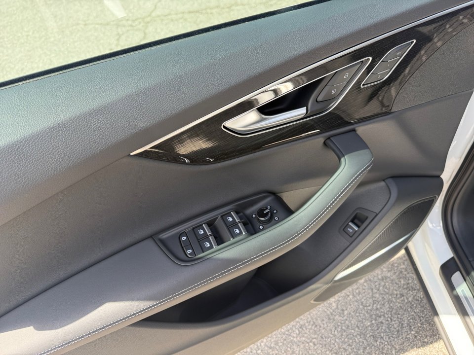 New 2026 Audi Q7 3.0T Premium Plus image 32