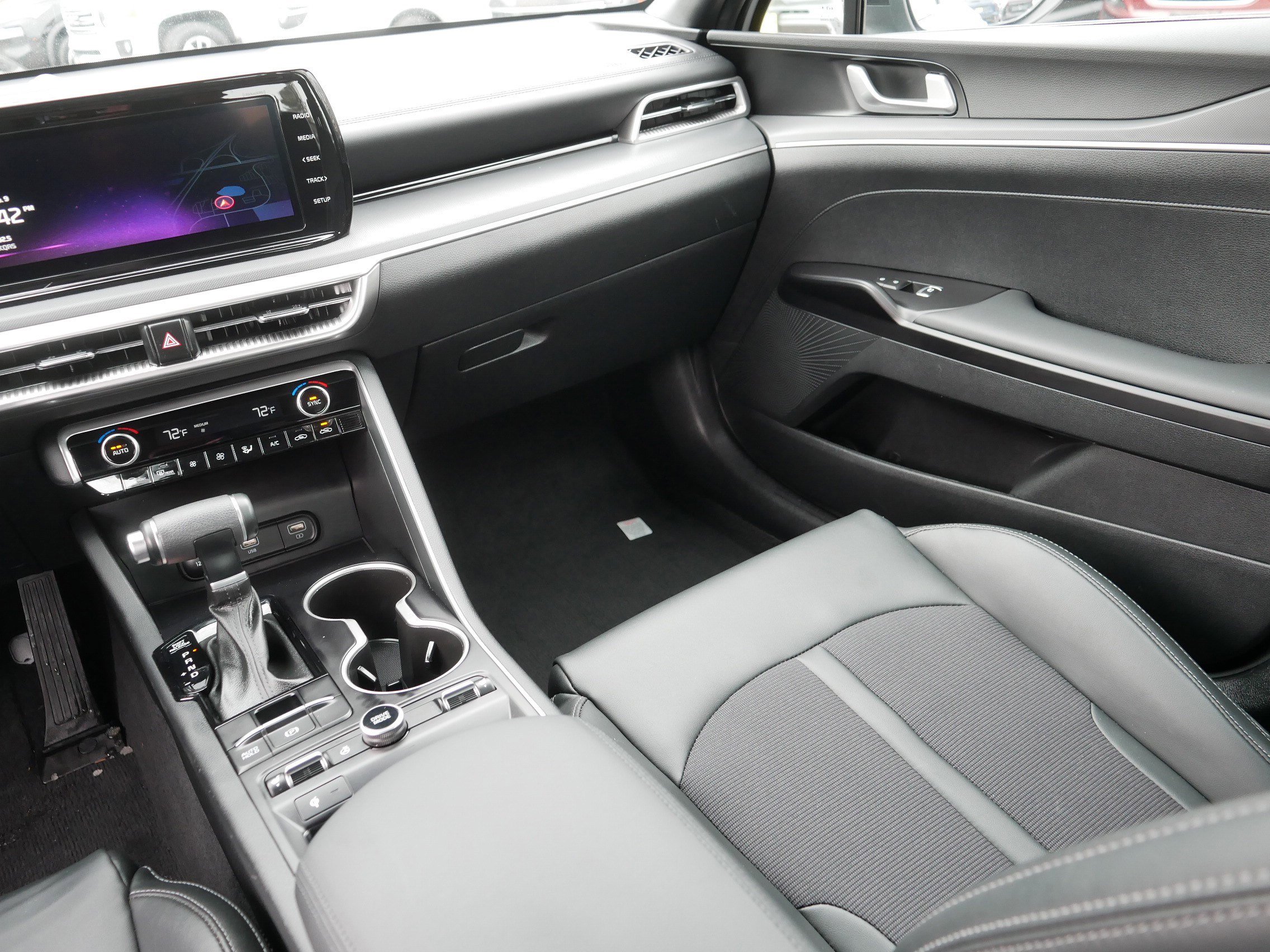 Used 2024 Kia K5 GT-Line w/ GT-Line Premium Package image 11