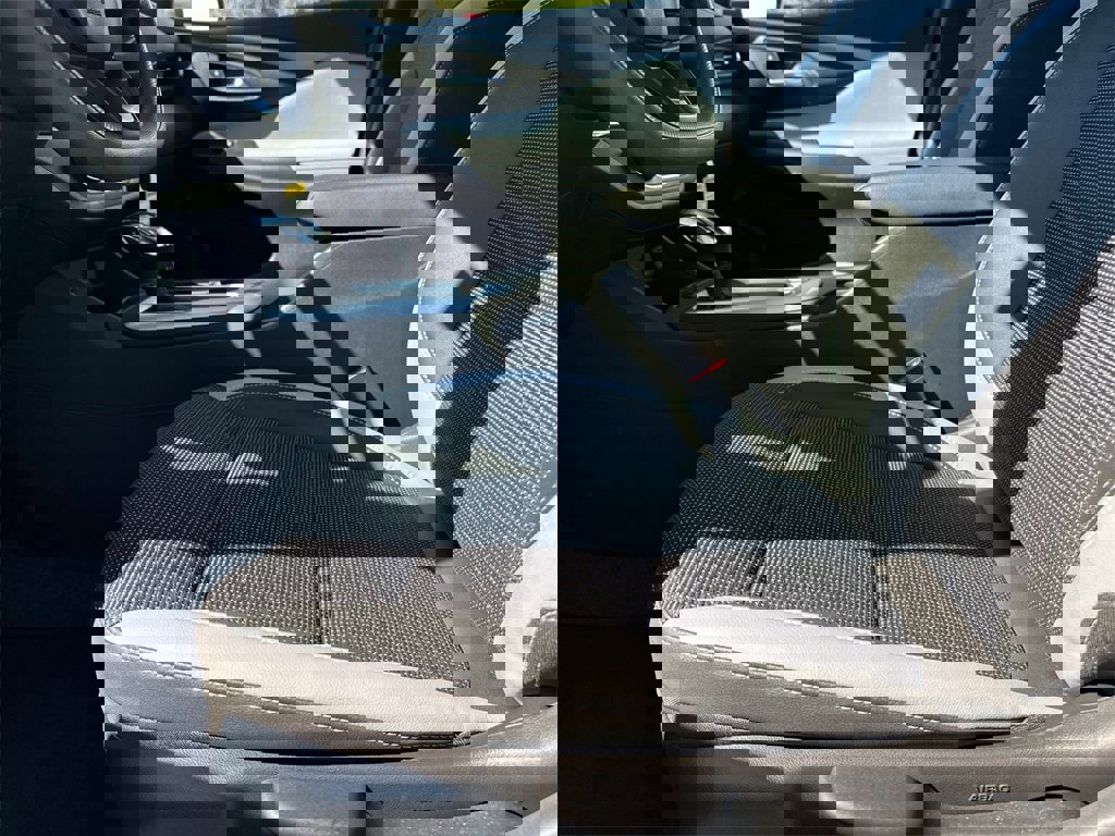 New 2025 Buick Envista Preferred image 10