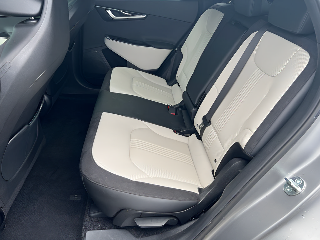 Used 2024 Kia EV6 GT-Line w/ GT-Line White Seat Package AWD/4WD image 11